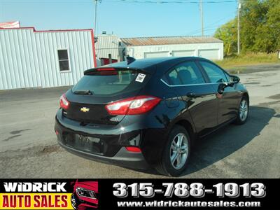 2018 Chevrolet Cruze LT Auto   - Photo 13 - Watertown, NY 13601