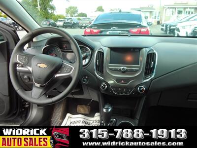 2018 Chevrolet Cruze LT Auto   - Photo 6 - Watertown, NY 13601