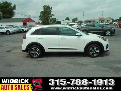 2022 Kia Niro LXS   - Photo 12 - Watertown, NY 13601