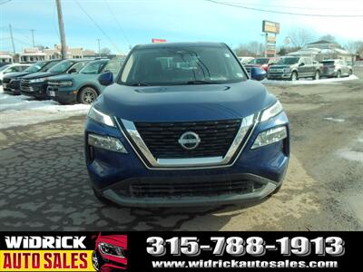 2023 Nissan Rogue SV   - Photo 2 - Watertown, NY 13601
