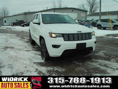 2017 Jeep Grand Cherokee   - Photo 1 - Watertown, NY 13601