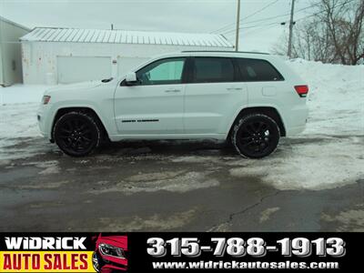 2017 Jeep Grand Cherokee   - Photo 8 - Watertown, NY 13601