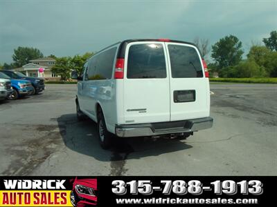 2016 Chevrolet Express LT Passenger   - Photo 7 - Watertown, NY 13601