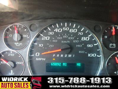 2016 Chevrolet Express LT Passenger   - Photo 19 - Watertown, NY 13601