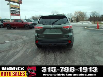 2014 Toyota Highlander XLE V6   - Photo 6 - Watertown, NY 13601