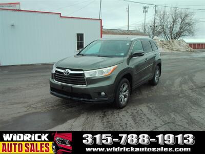 2014 Toyota Highlander XLE V6   - Photo 3 - Watertown, NY 13601