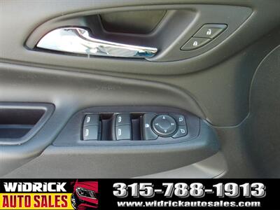 2020 Chevrolet Equinox LT - Photo 10 - Watertown, NY 13601