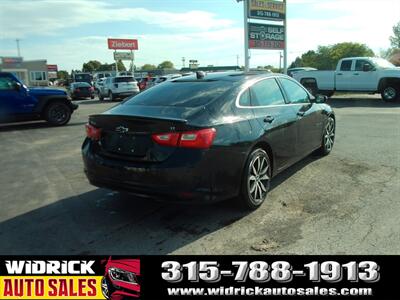 2017 Chevrolet Malibu LT 1LT   - Photo 5 - Watertown, NY 13601