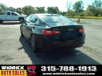 2017 Chevrolet Malibu LT 1LT   - Photo 7 - Watertown, NY 13601
