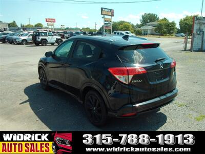 2021 Honda HR-V Sport   - Photo 6 - Watertown, NY 13601