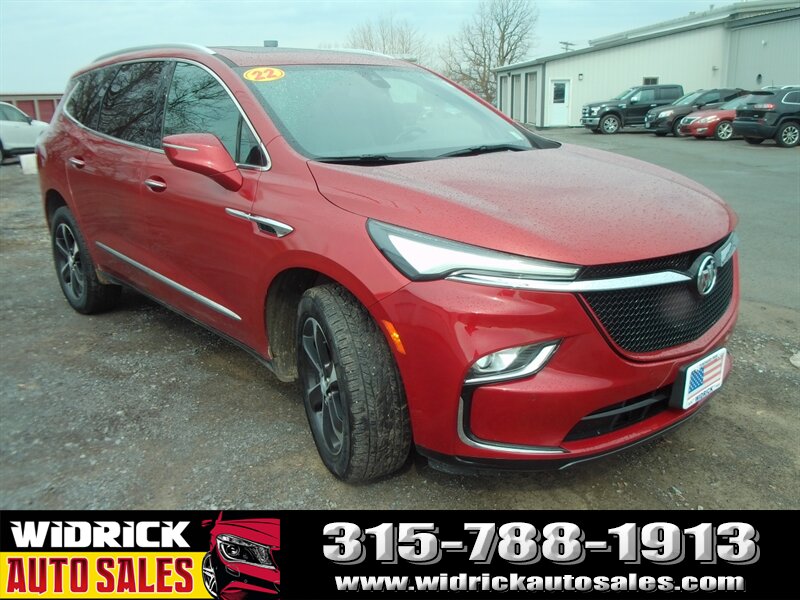 2022 Buick Enclave Essence  