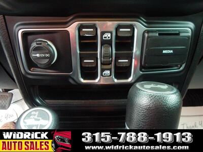 2020 Jeep Wrangler Unlimited Sport   - Photo 10 - Watertown, NY 13601