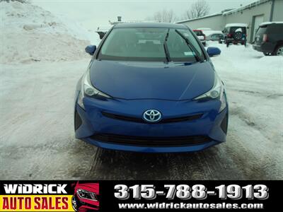 2016 Toyota Prius Four   - Photo 2 - Watertown, NY 13601