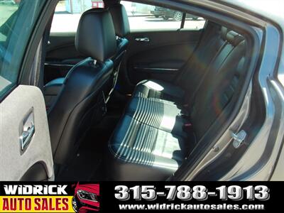2014 Dodge Charger SXT Plus - Photo 5 - Watertown, NY 13601