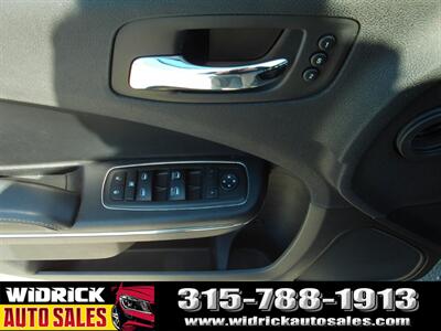 2014 Dodge Charger SXT Plus - Photo 8 - Watertown, NY 13601