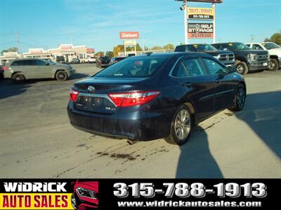 2017 Toyota Camry Hybrid   - Photo 5 - Watertown, NY 13601