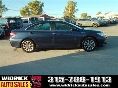 2017 Toyota Camry Hybrid   - Photo 4 - Watertown, NY 13601