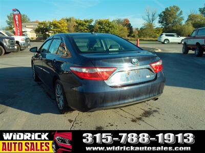 2017 Toyota Camry Hybrid   - Photo 7 - Watertown, NY 13601