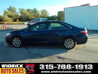 2017 Toyota Camry Hybrid   - Photo 8 - Watertown, NY 13601