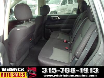 2018 Nissan Pathfinder S   - Photo 4 - Watertown, NY 13601