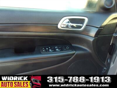 2020 Jeep Grand Cherokee Laredo E   - Photo 11 - Watertown, NY 13601