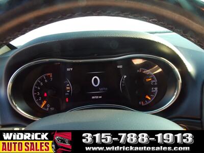 2020 Jeep Grand Cherokee Laredo E   - Photo 10 - Watertown, NY 13601