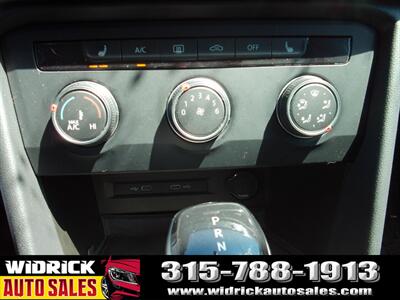 2022 Volkswagen Taos SE 4Motion - Photo 13 - Watertown, NY 13601