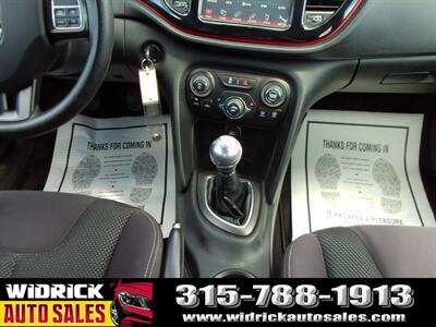 2015 Dodge Dart SXT   - Photo 10 - Watertown, NY 13601