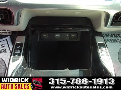 2023 Kia Sorento Hybrid SX Prestige - Photo 13 - Watertown, NY 13601