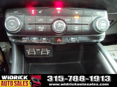 2023 Dodge Durango SXT   - Photo 9 - Watertown, NY 13601