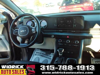 2024 Kia Carnival LX - Photo 7 - Watertown, NY 13601
