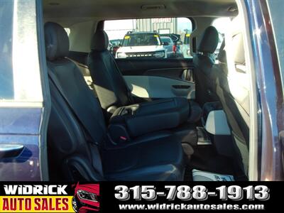 2024 Kia Carnival LX - Photo 5 - Watertown, NY 13601