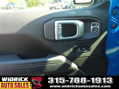 2023 Jeep Wrangler Sahara 4xe - Photo 12 - Watertown, NY 13601