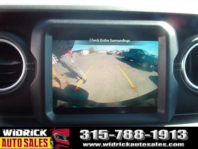 2023 Jeep Wrangler Sahara 4xe - Photo 9 - Watertown, NY 13601