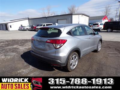 2022 Honda HR-V LX   - Photo 13 - Watertown, NY 13601