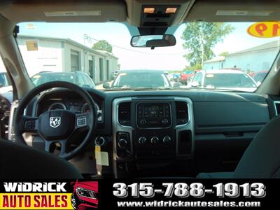 2019 RAM 1500 Classic SLT   - Photo 6 - Watertown, NY 13601