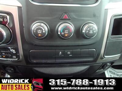 2019 RAM 1500 Classic SLT   - Photo 12 - Watertown, NY 13601