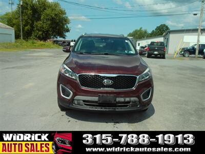 2018 Kia Sorento LX   - Photo 2 - Watertown, NY 13601