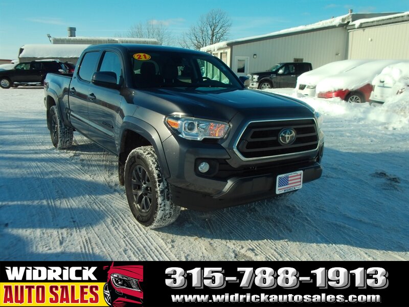 2021 Toyota Tacoma SR5 V6   - Photo 1 - Watertown, NY 13601