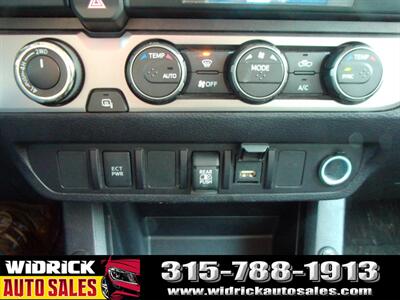 2021 Toyota Tacoma SR5 V6 - Photo 11 - Watertown, NY 13601