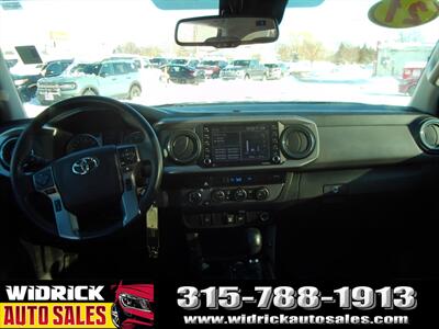2021 Toyota Tacoma SR5 V6 - Photo 6 - Watertown, NY 13601