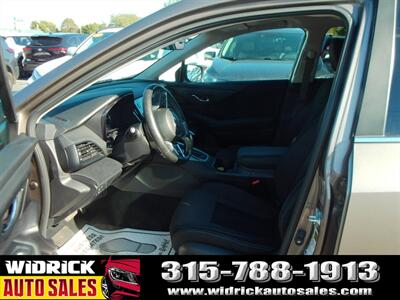 2022 Subaru Outback Premium   - Photo 4 - Watertown, NY 13601