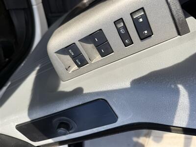 2015 Ford F-350 Super Duty XLT 4X4 - Photo 23 - Flushing, MI 48433