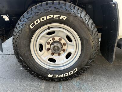 2015 Ford F-350 Super Duty XLT 4X4 - Photo 11 - Flushing, MI 48433