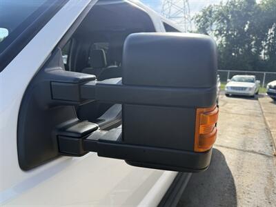 2015 Ford F-350 Super Duty XLT 4X4 - Photo 14 - Flushing, MI 48433