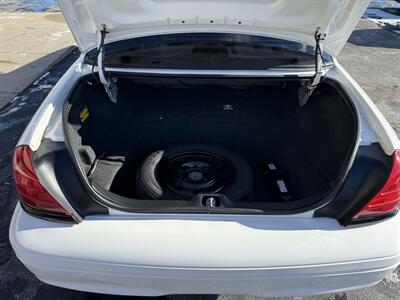 2007 Ford Crown Victoria Police Interceptor P71 - Photo 26 - Flushing, MI 48433