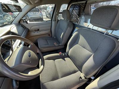 2007 Ford Crown Victoria Police Interceptor P71 - Photo 13 - Flushing, MI 48433