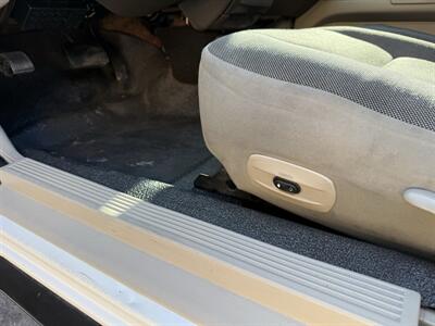 2007 Ford Crown Victoria Police Interceptor P71 - Photo 15 - Flushing, MI 48433