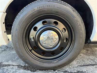 2007 Ford Crown Victoria Police Interceptor P71 - Photo 11 - Flushing, MI 48433