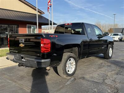 2018 Chevrolet Silverado 1500 LT Double Cab  4WD - Photo 5 - Flushing, MI 48433